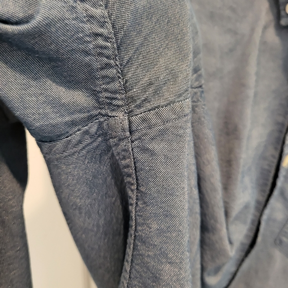 SOLD Oxford chambray button-down shirt - Picture 2 of 8